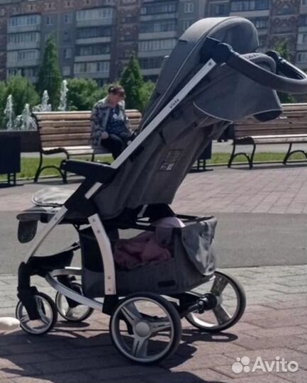 Коляска всесезонная