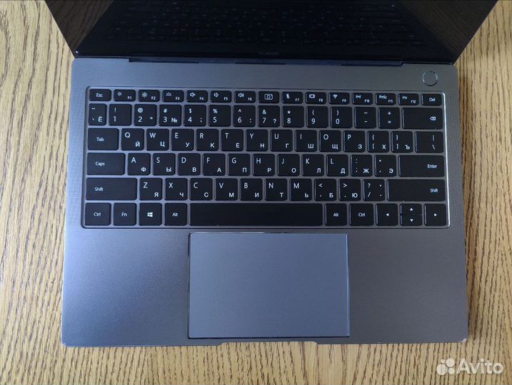 Huawei matebook 10 pro