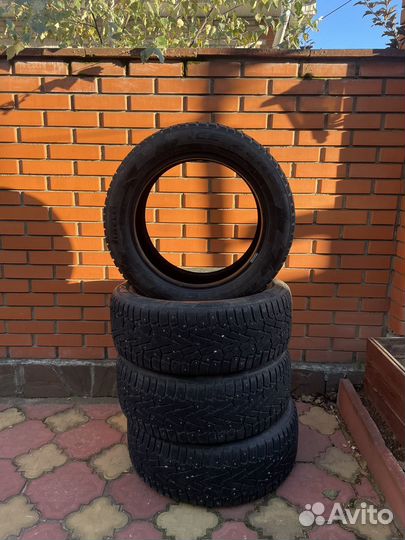 Pirelli Ice Zero 235/55 R18