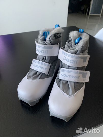 Лыжные ботинки