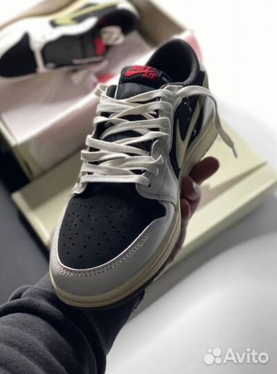 Nike Air Jordan 1 Low x Travis Scott Reverse Mocha