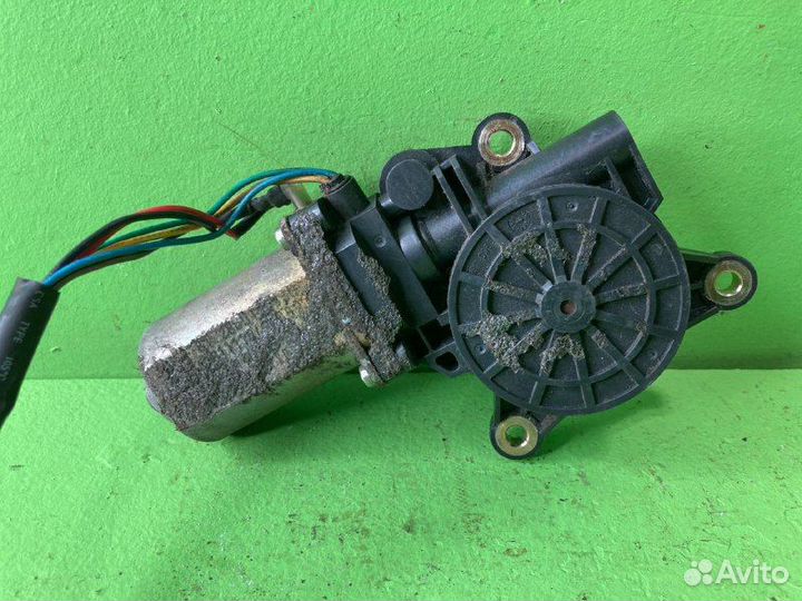 Электродвигатель стеклоподьемника MAN TGA