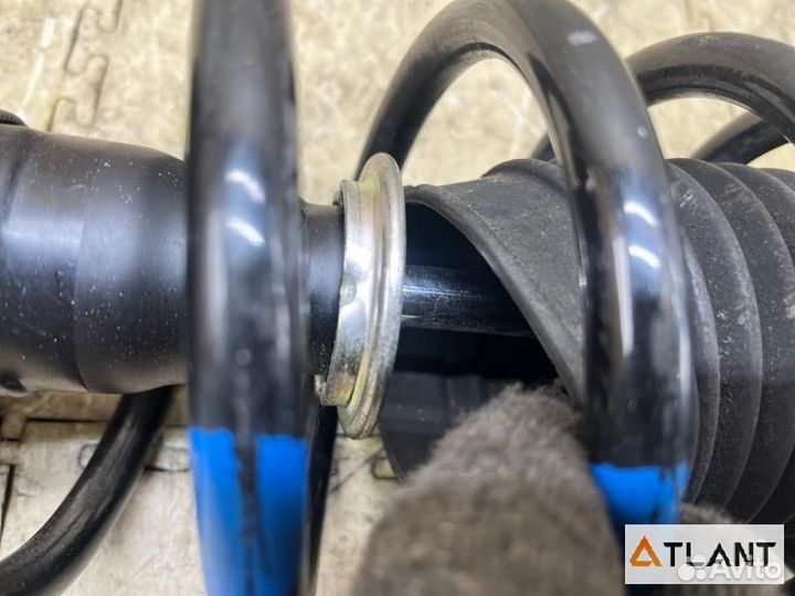 Стойка задняя правая toyota crown