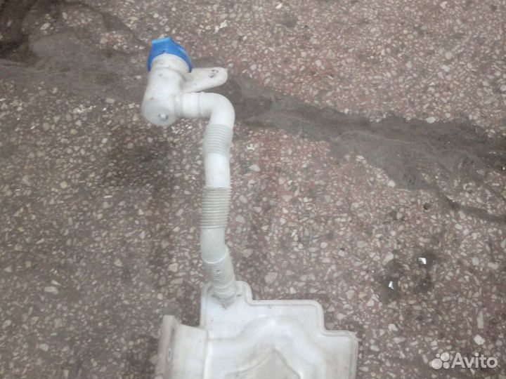 Бачок омывателя Skoda Octavia A5