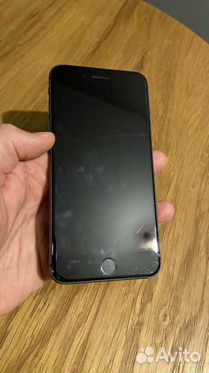 iPhone 8 Plus, 64 ГБ