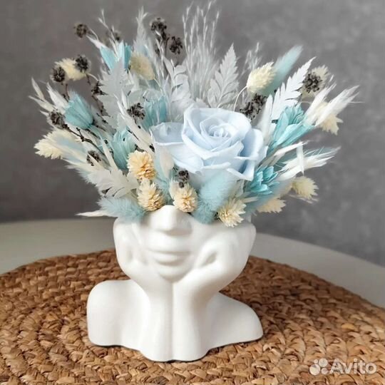 Композиция из сухоцветов