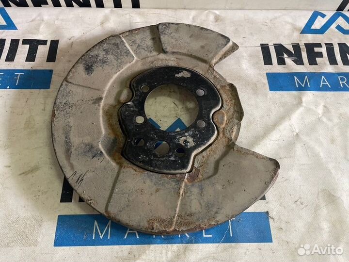 Пыльник щиток кожух тормозного диска задний левый