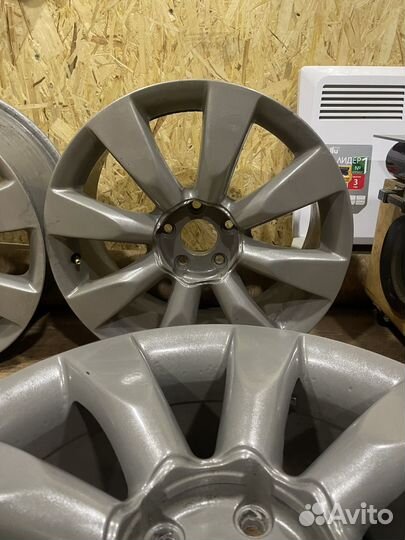 Диски на infiniti r18