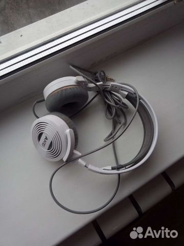Наушники akg520