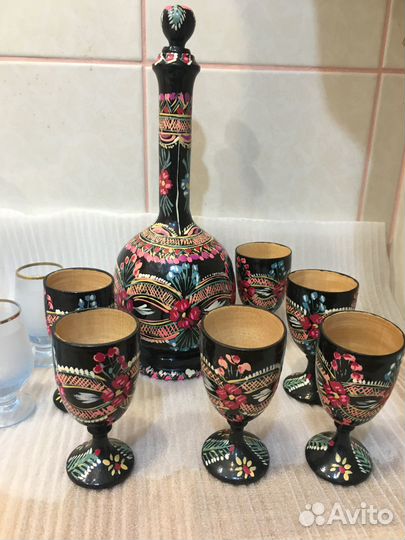 Графин штоф со стопками винтаж цветное стекло