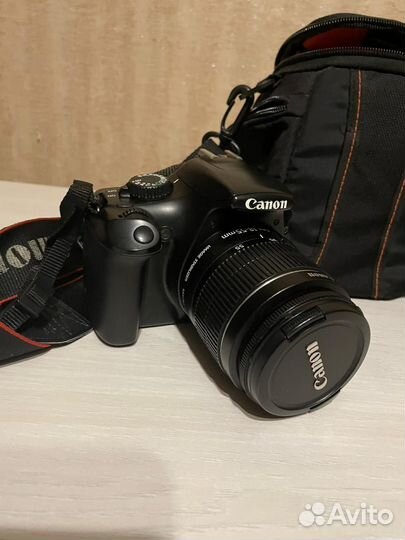 Зеркальный фотоаппарат Canon 1100d