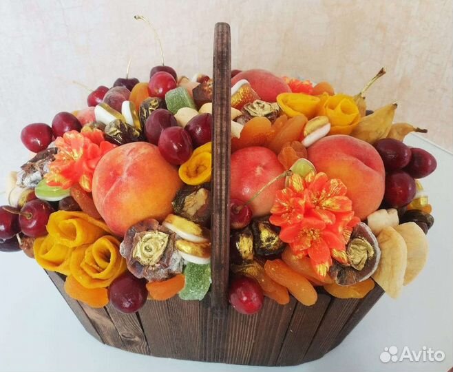 Съедобные букеты, вкусные подарки, торты