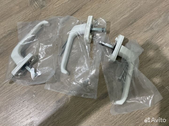 Ручки оконные