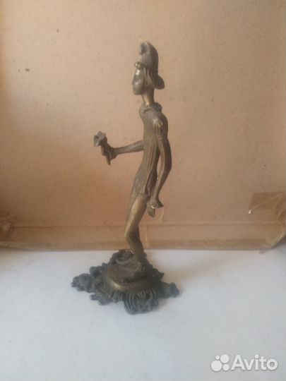 Статуэтка бронза