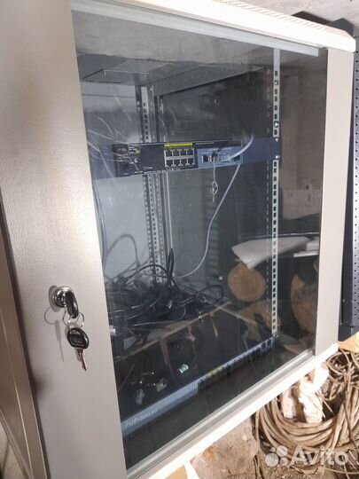 Коммутатор Cisco WS-C3750-48PS-S poe