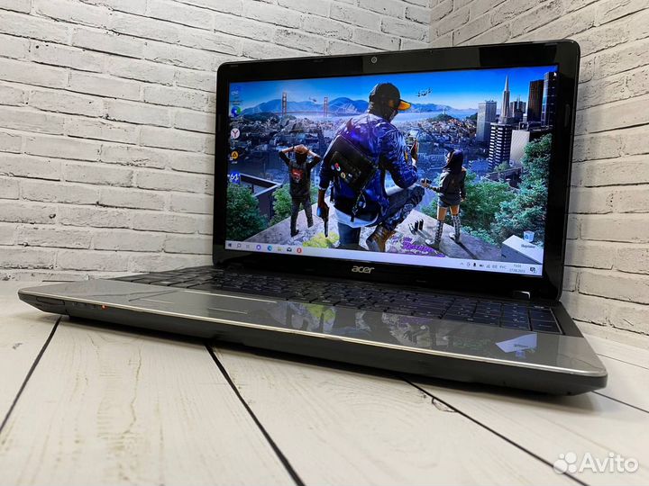 Игровой ноутбук Acer i5/8Gb/2видеокарты/SSD240Gb