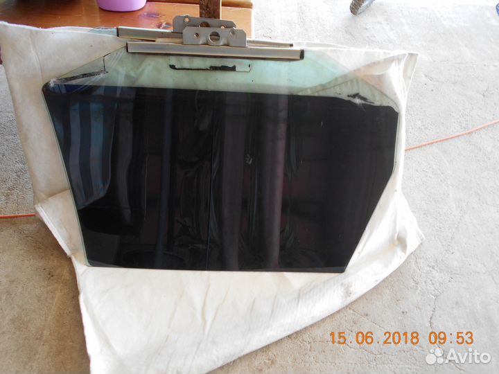 Задние стекла для Приора универсал