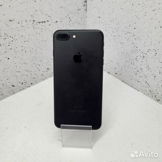 Apple iPhone 7 Plus 32 Гб Черный Смартфон
