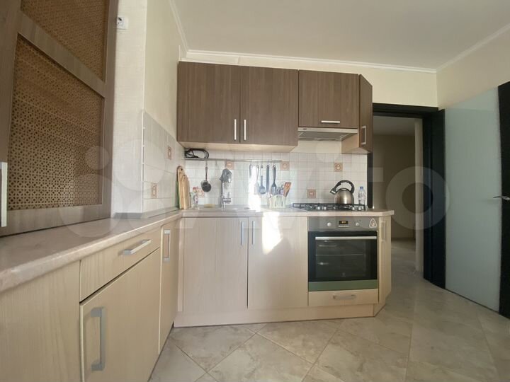 2-к. квартира, 62 м², 3/3 эт.