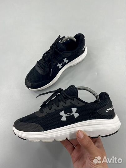 Кроссовки Under Armour 2 36p Оригинал