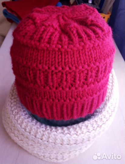 Шапочки женские