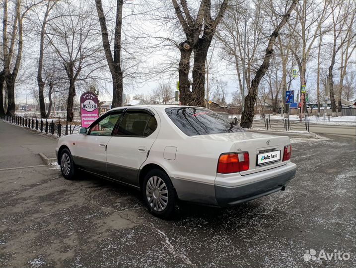 Toyota Camry 1.8 МТ, 1996, 200 000 км