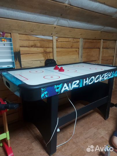 Настольный аэрохоккей