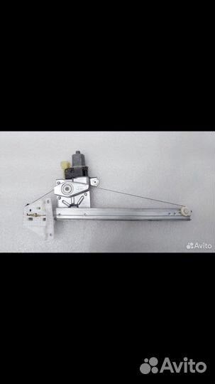 Стекло двери Ford Kuga 2013 заднее левое