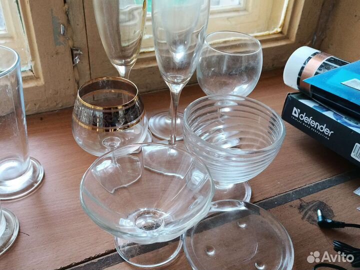 Бокалы, стаканы, блюдца