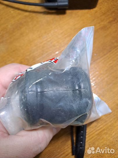 Сайлентблоки переднего рычага BH21038/BH21030