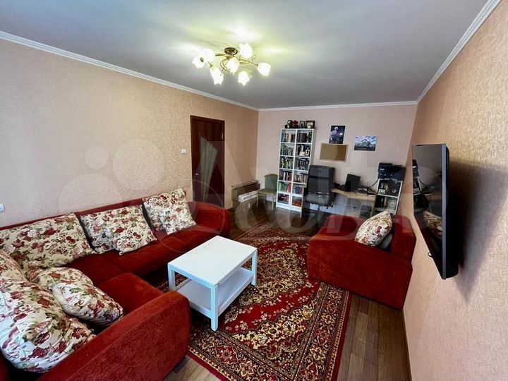 2-к. квартира, 64 м², 9/10 эт.