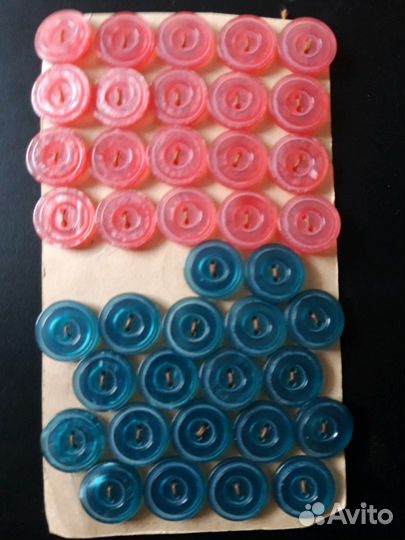 Пуговицы новые