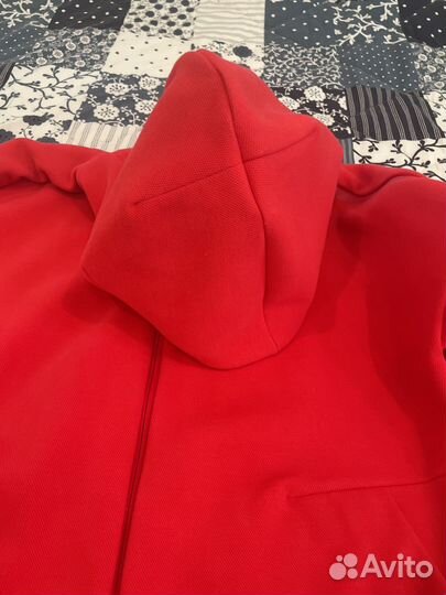 Спортивная куртка adidas женская М