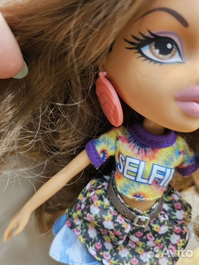 Кукла Bratz selfie Yasmin