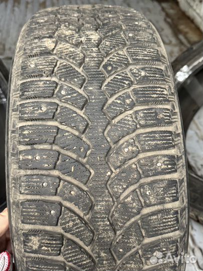 Bridgestone Blizzak Spike-01 215/55 R17 98T