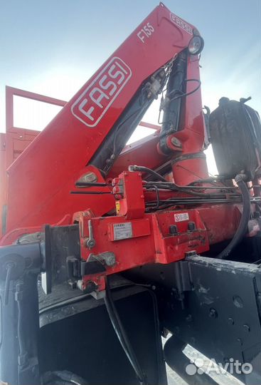 Бортовой грузовик КАМАЗ 43118-24 с КМУ FASSI, 2012