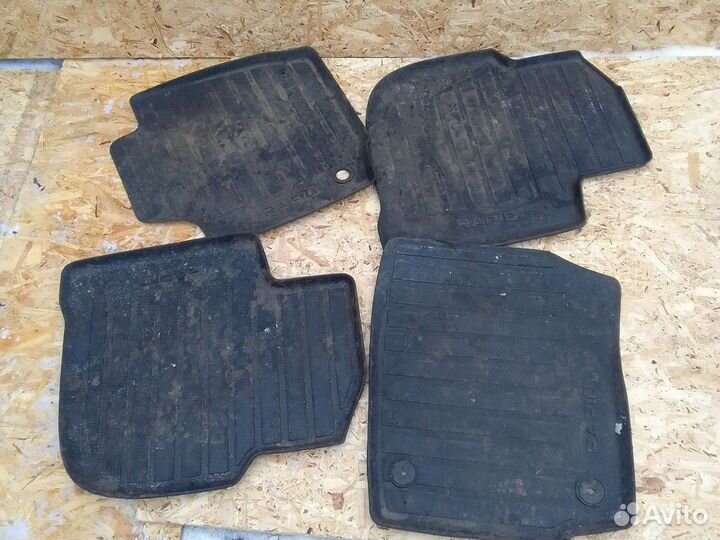 Коврик салона Шкода рапид