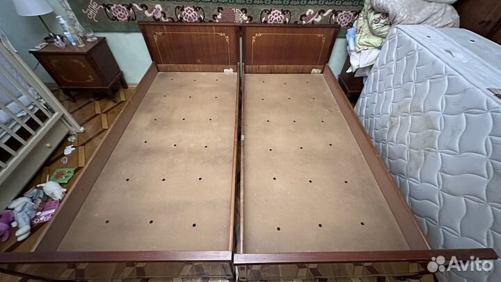 Кровать двухспальная с матрасом бу