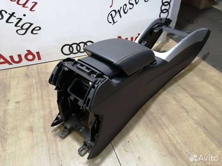 Консоль центральная audi q5 8r