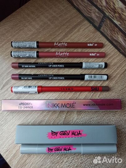 Декоративная косметика, средства для макияжа много