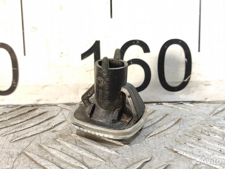 Повторитель в крыло левый Skoda Fabia 2007 2015