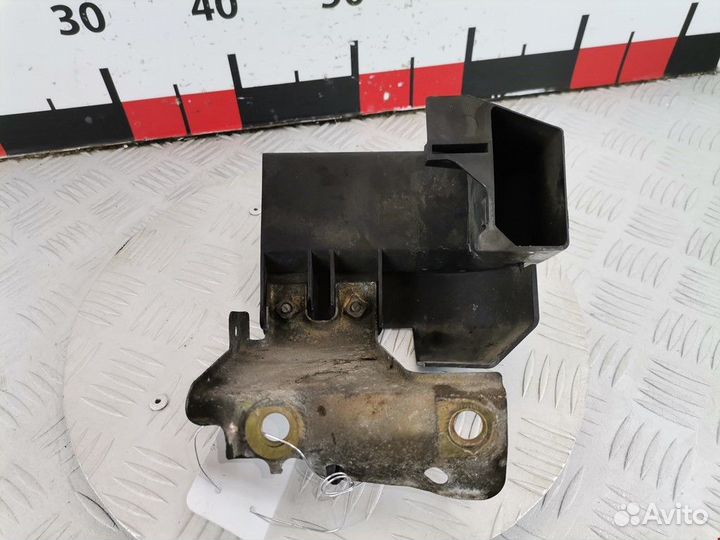 Кронштейн генератора Mazda 6 GG 2002