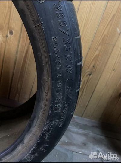 Michelin Pilot Sport PS2 255/35 R19 96Y