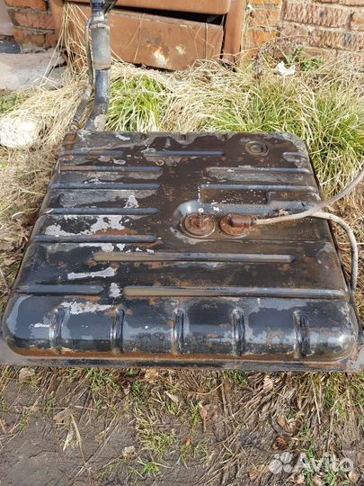 Бак топливный для волги 31105