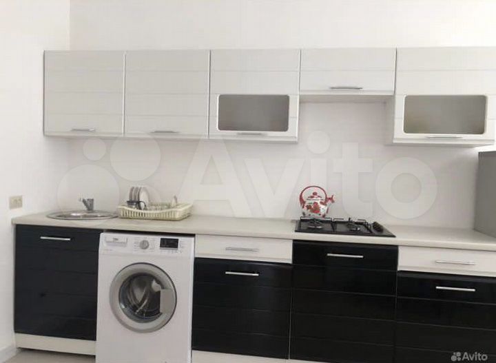 2-к. квартира, 90 м², 1/3 эт.