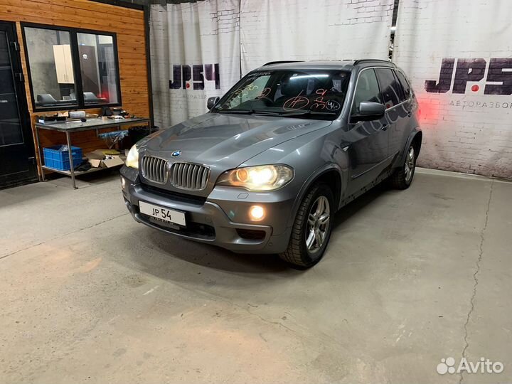 BMW X5 E70 N62B48B 2008 год