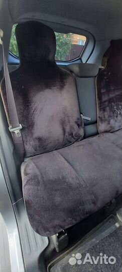 Накидки на сиденья автомобиля