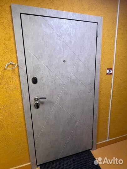 Дверь входная