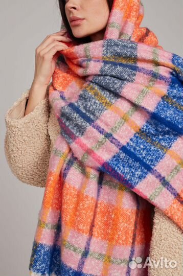 Женский теплый платок