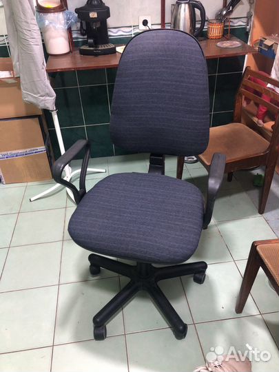 Компьютерное кресло